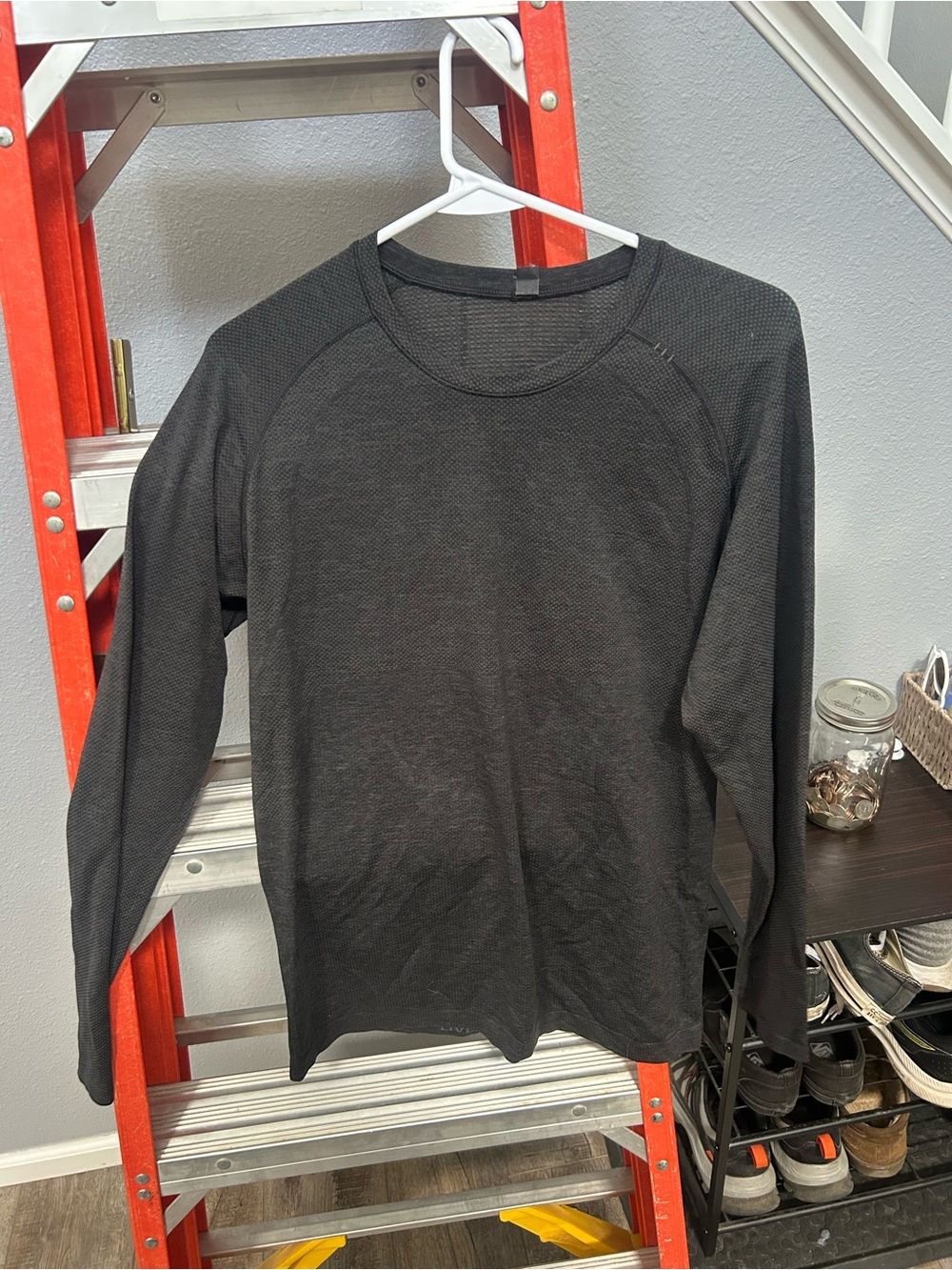 Lululemon Men's Black Long Sleeve Thermal Crew Neck Shirt